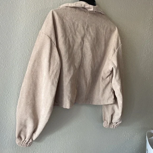 Cropped Ribbed Jacket - Picture 6 of 7